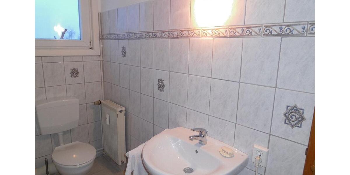 Dachgeschoßwohnung Emmelshausen - 3 Zimmer, 66 m&sup2;, 450&euro; | Angebot:24888018