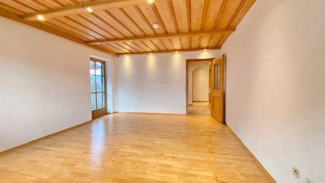 Etagenwohnung Piding Mauthausen - 2 Zimmer, 63 m&sup2;, 650&euro; | Angebot:26188238