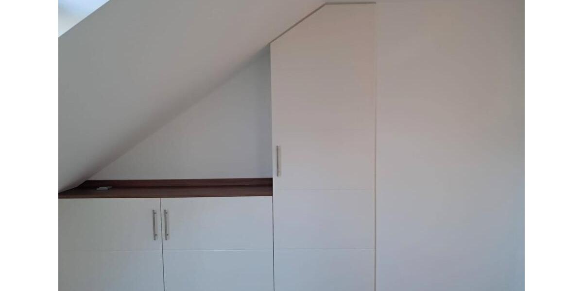 Dachgeschoßwohnung Duisburg Hamborn - 2 Zimmer, 82 m&sup2;, 758&euro; | Angebot:26562111