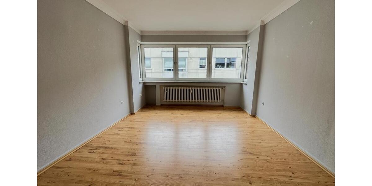 Etagenwohnung Gelsenkirchen - 4 Zimmer, 130 m&sup2;, 750&euro; | Angebot:21437740