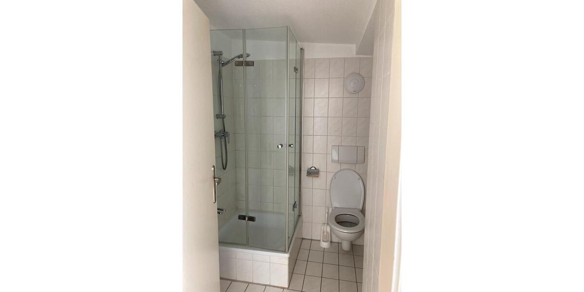 Dachgeschoßwohnung Leipzig Nord - 1 Zimmer, 25 m&sup2;, 420&euro; | Angebot:25282383