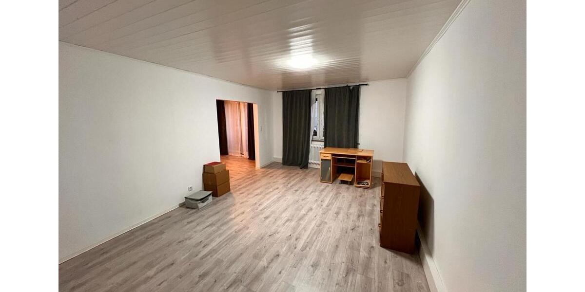 Etagenwohnung Schwalmstadt - 2 Zimmer, 80 m&sup2;, 600&euro; | Angebot:26552800