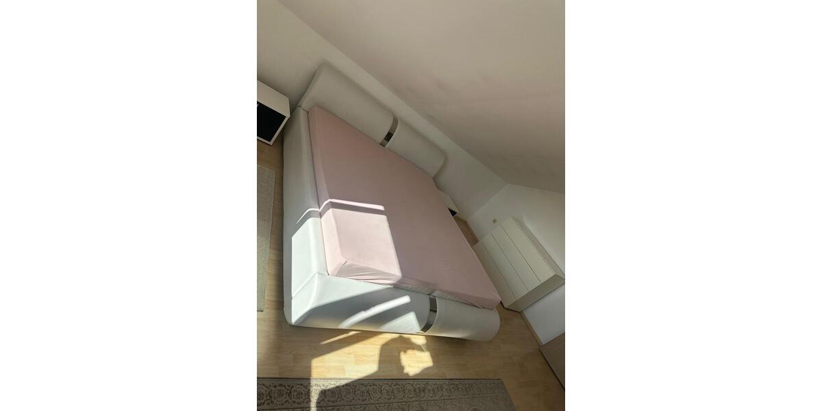 Dachgeschoßwohnung Hagenbach - 3 Zimmer, 95 m&sup2;, 700&euro; | Angebot:26224934