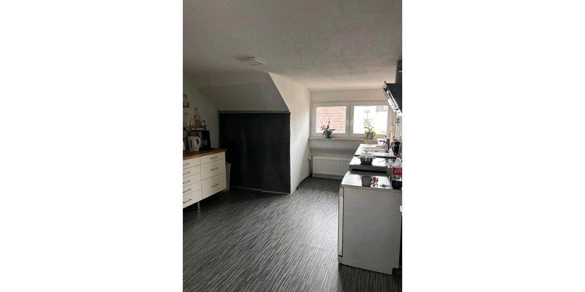 Dachgeschoßwohnung Püttlingen - 3 Zimmer, 82 m&sup2;, 620&euro; | Angebot:26256163