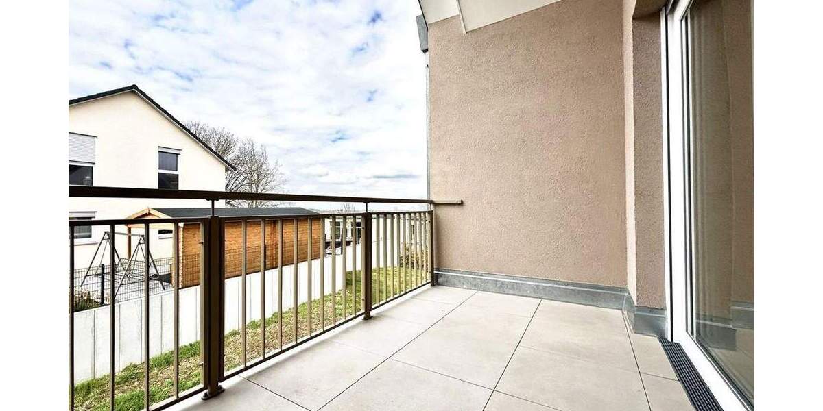 Etagenwohnung Kieselbronn - 4 Zimmer, 125 m&sup2;, 1.760&euro; | Angebot:25094878