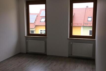 Helle 2-Zimmer Wohnung in Schwarzenfeld