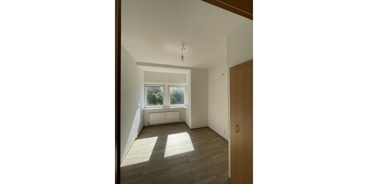 Etagenwohnung Elsteraue - 2 Zimmer, 64 m&sup2;, 425&euro; | Angebot:23726500
