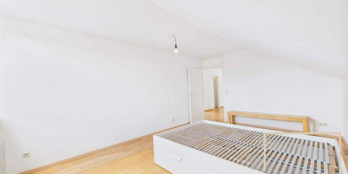 Etagenwohnung Gusterath - 4 Zimmer, 100 m&sup2;, 850&euro; | Angebot:24857680
