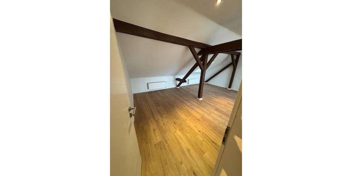 Dachgeschoßwohnung Brandenburg an der Havel - 3 Zimmer, 80 m&sup2;, 960&euro; | Angebot:26101969