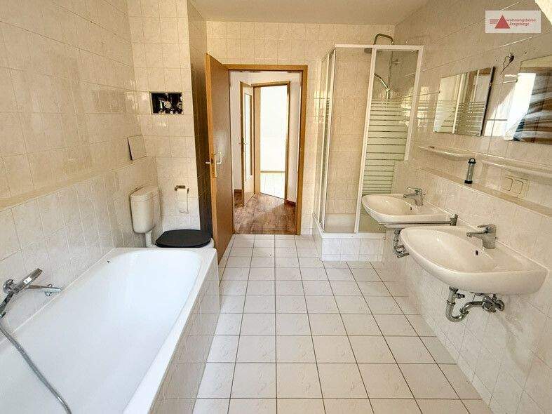 Etagenwohnung Annaberg-Buchholz Buchholz - 4 Zimmer, 90 m&sup2;, 495&euro; | Angebot:25688231