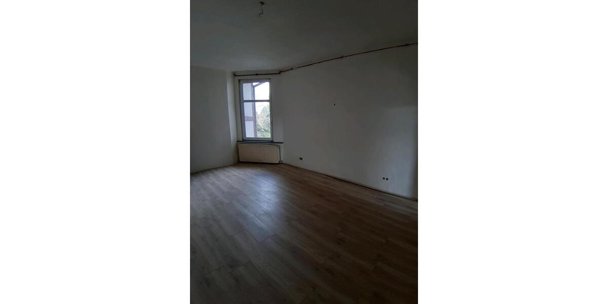 Etagenwohnung Mühlhausen (Thüringen) - 5 Zimmer, 132 m&sup2;, 820&euro; | Angebot:26286396