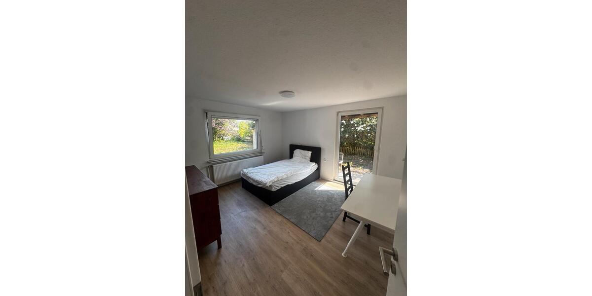Wohnen auf Zeit Oldenburg Bloherfelde - 9 Zimmer, 18 m&sup2;, 400&euro; | Angebot:26635722