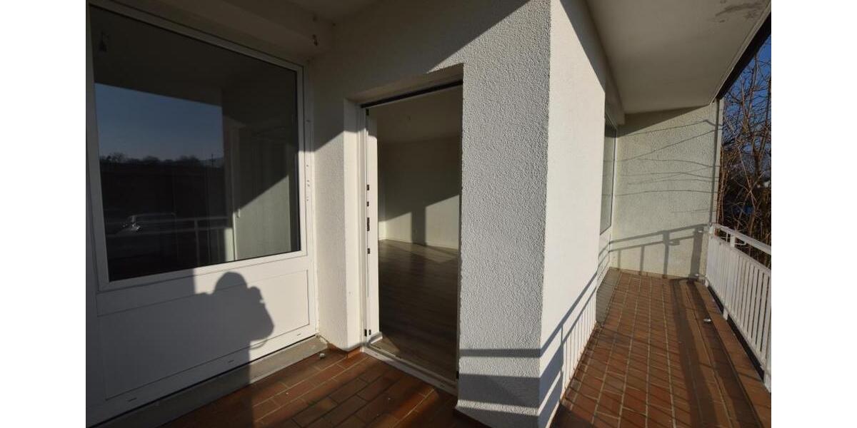 Erdgeschoßwohnung Lübbecke - 3 Zimmer, 82 m&sup2;, 599&euro; | Angebot:24632684