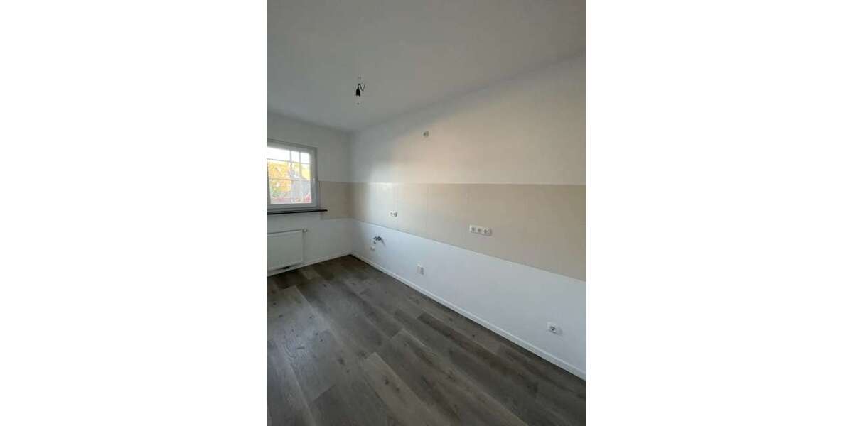 Etagenwohnung Wuppertal Wichlinghausen - 2 Zimmer, 63 m&sup2;, 564&euro; | Angebot:27237624