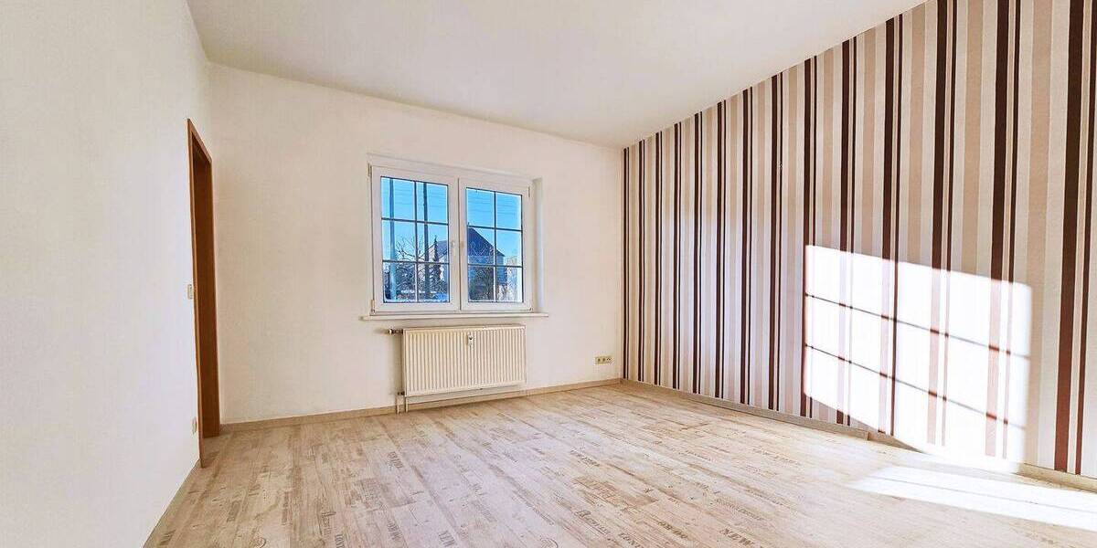 Etagenwohnung Bitterfeld-Wolfen Wolfen - 2 Zimmer, 42 m&sup2;, 270&euro; | Angebot:26656877