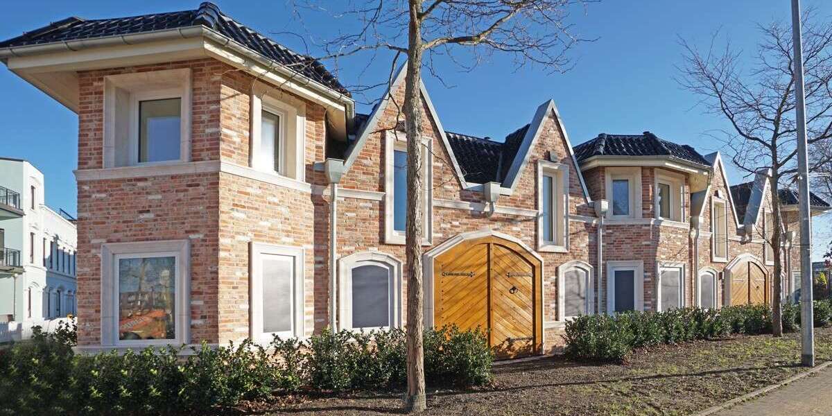 Wohnung zum Mieten in Elmshorn 1.200 € 99.48 m² 3 zimmer