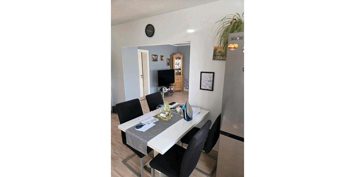 Etagenwohnung Kitzingen - 2.5 Zimmer, 61 m&sup2;, 920&euro; | Angebot:26272772