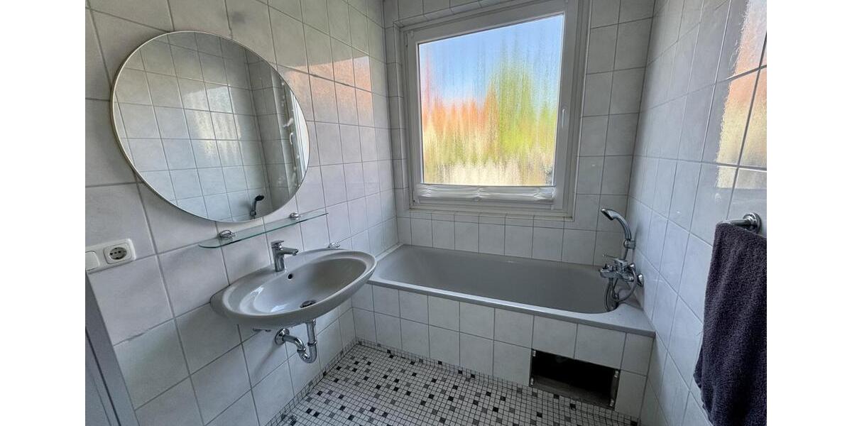 Etagenwohnung Nienburg (Weser) - 5 Zimmer, 107 m&sup2;, 990&euro; | Angebot:24347326