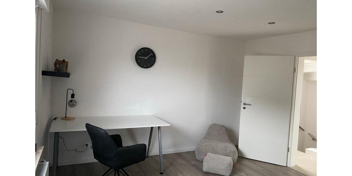 Wohnen auf Zeit Langenfeld (Rheinland) - 3 Zimmer, 110 m&sup2;, 2.500&euro; | Angebot:26043508