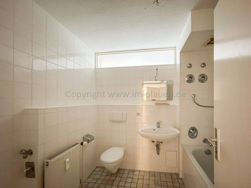 2 Zimmerwohnung in Auerbach zur Miete - Nicolaipassage - Dusche - Balkon - Einbauküche