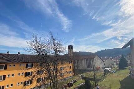 MT an CS 6.1.26 zum 1.2.26 Schön geschnittene 4 Zimmer Wohnung mit Balkon 4 zimmer