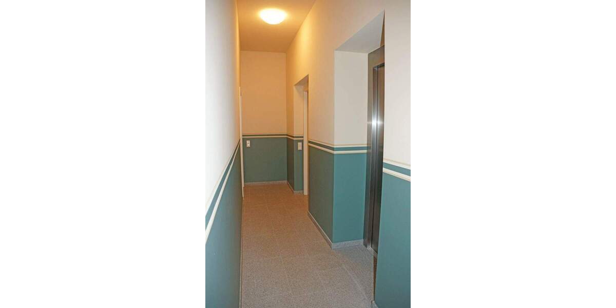 Etagenwohnung Pirna Zehista - 3 Zimmer, 98 m&sup2;, 925&euro; | Angebot:25279191