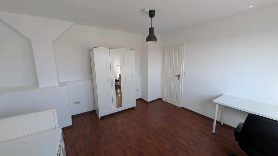 Wohnen auf Zeit Bremerhaven Lehe - 6 Zimmer, 170 m&sup2;, 350&euro; | Angebot:26477405