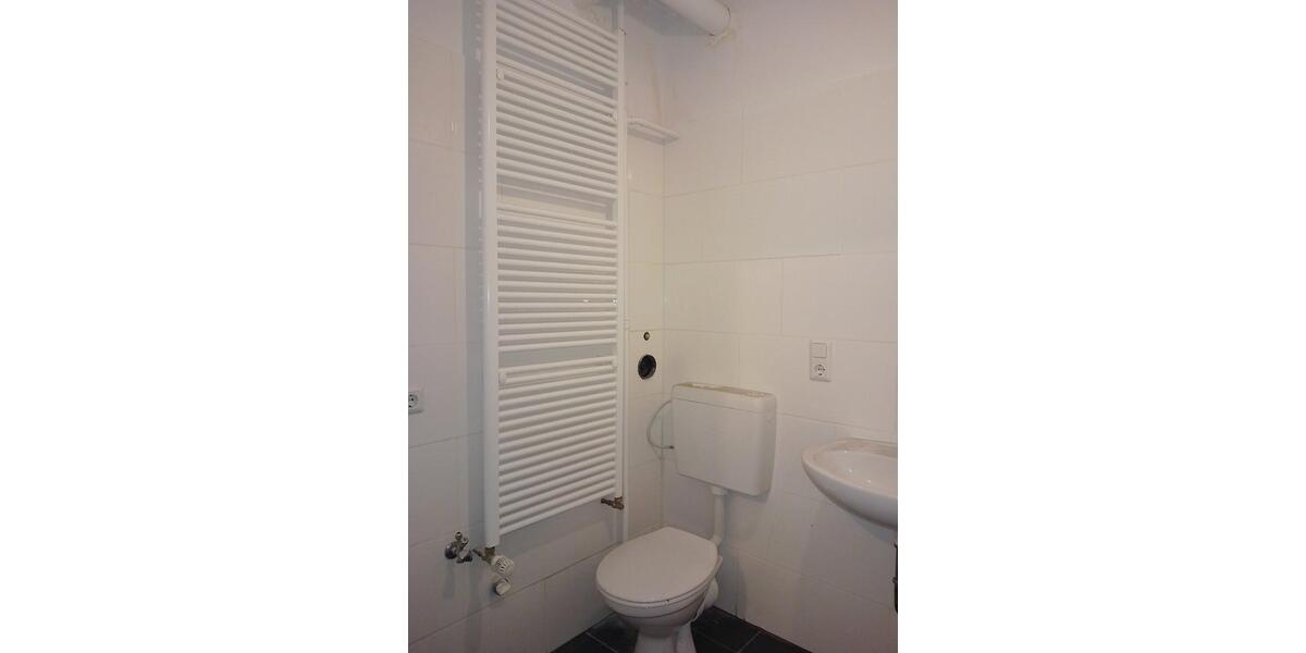 Etagenwohnung Bremerhaven - 1 Zimmer, 43 m&sup2;, 273&euro; | Angebot:24373026