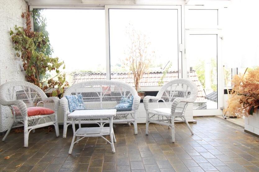 Großzügige Wohnung mit Wintergarten und Hofgarten zentral in Eppelborn zimmer