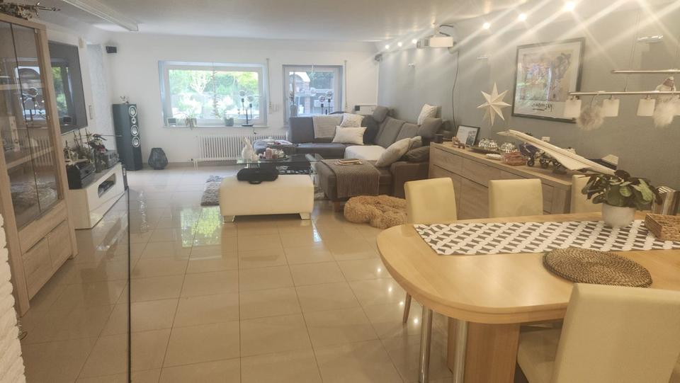 Etagenwohnung Iserlohn Letmathe - 5 Zimmer, 147 m&sup2;, 1.075&euro; | Angebot:25100462