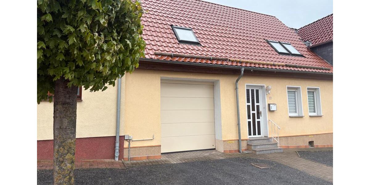 Etagenwohnung Bitterfeld-Wolfen Greppin - 4 Zimmer, 80 m&sup2;, 550&euro; | Angebot:26645411