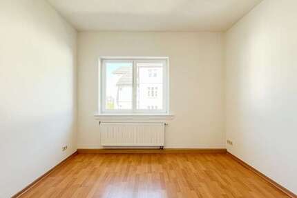 Wohnung Chemnitz Kaßberg - 3 Zimmer, 70 m&sup2;, 359&euro; | Angebot:27446445