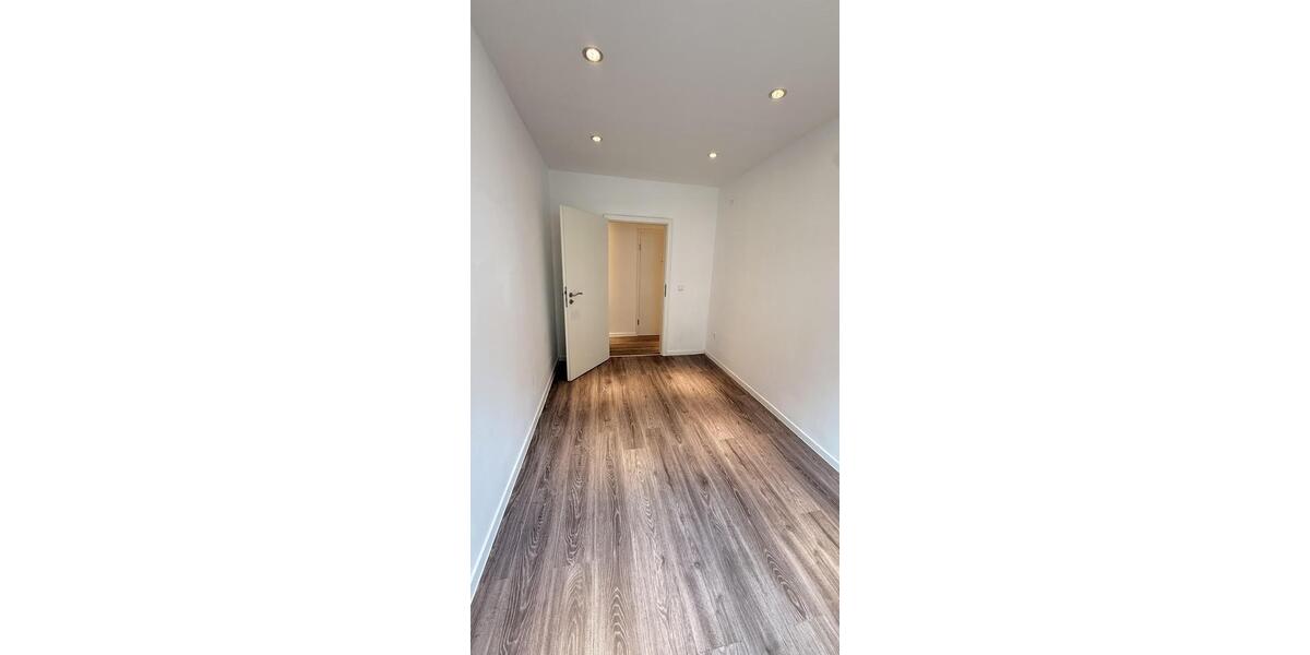 Etagenwohnung Frankenthal (Pfalz) - 4 Zimmer, 104 m&sup2;, 1.250&euro; | Angebot:26442757