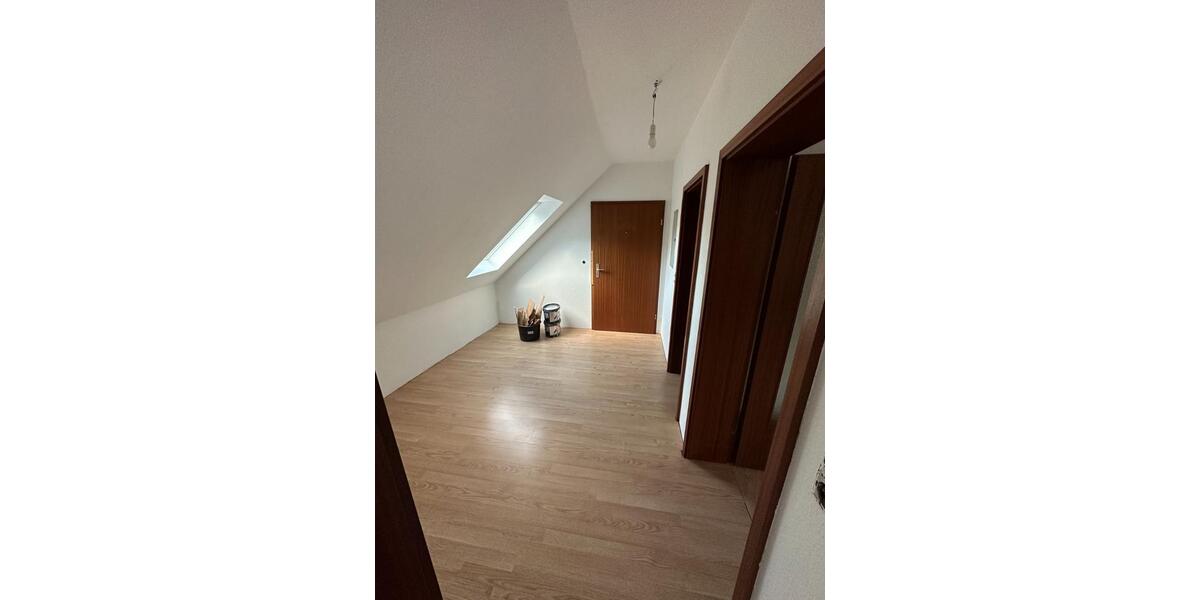 Dachgeschoßwohnung Bad Sooden-Allendorf Allendorf - 3 Zimmer, 97 m&sup2;, 890&euro; | Angebot:25283274