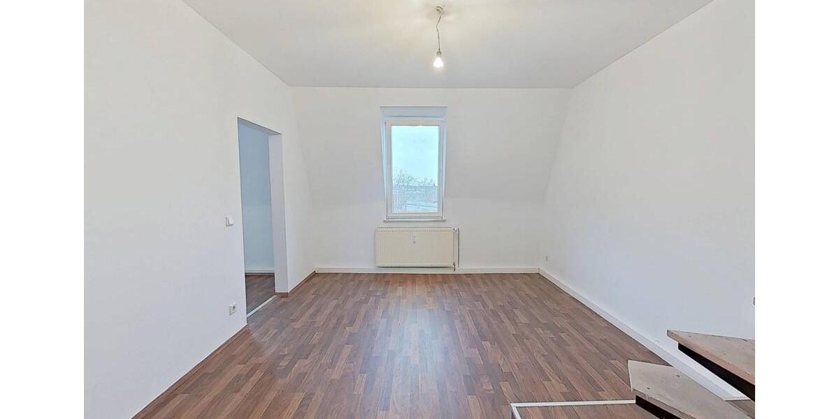 Dachgeschoßwohnung Gelsenkirchen Ückendorf - 4 Zimmer, 89 m&sup2;, 785&euro; | Angebot:25146010