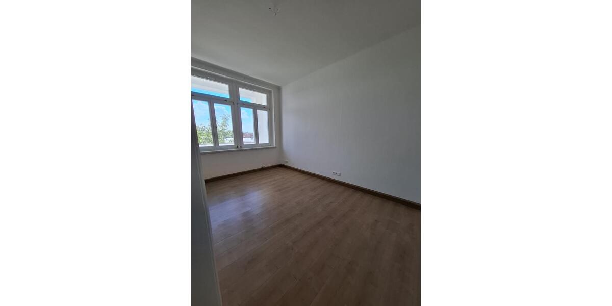 Etagenwohnung Großenhain - 4 Zimmer, 97 m&sup2;, 920&euro; | Angebot:26678298