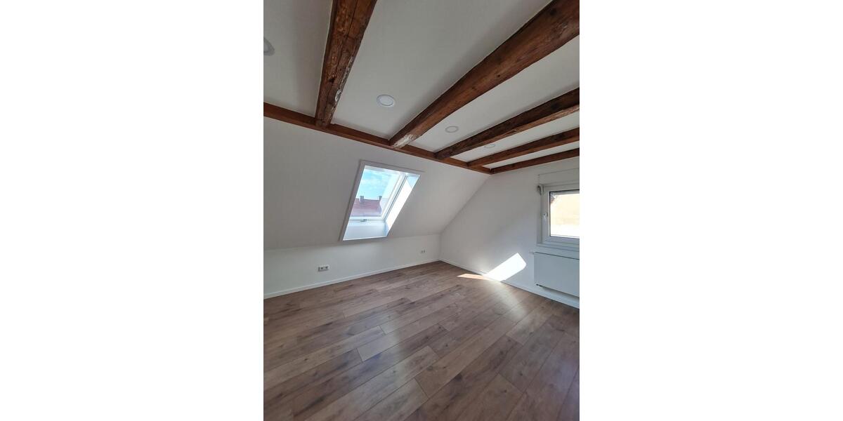 Etagenwohnung Schnaittach - 5.5 Zimmer, 152 m&sup2;, 1.400&euro; | Angebot:24639017