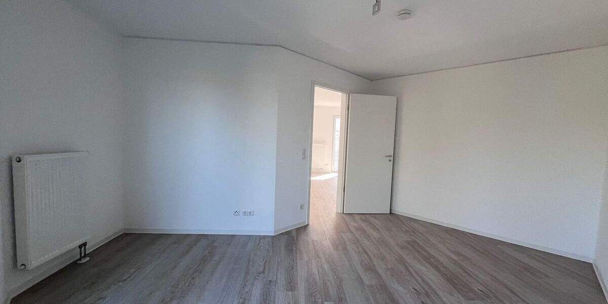 Etagenwohnung Nürnberg Steinbühl - 2 Zimmer, 65 m&sup2;, 830&euro; | Angebot:26015961