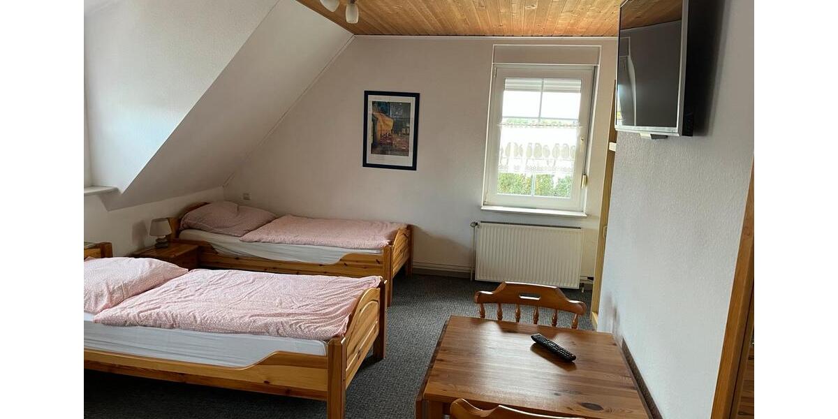 Wohnen auf Zeit Hemmingen - 12 Zimmer, 200 m&sup2;, 30&euro; | Angebot:25355057