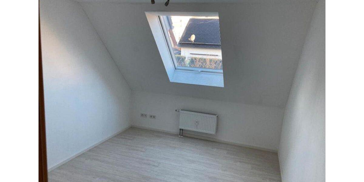 Dachgeschoßwohnung Gummersbach Hepel - 3 Zimmer, 70 m&sup2;, 380&euro; | Angebot:26701756