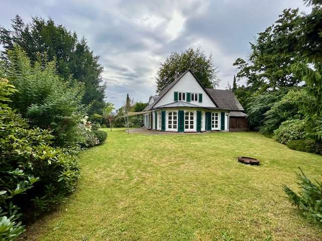 Einfamilienhaus Bonn Gronau - 8 Zimmer, 213 m&sup2;, 3.270&euro; | Angebot:27144732