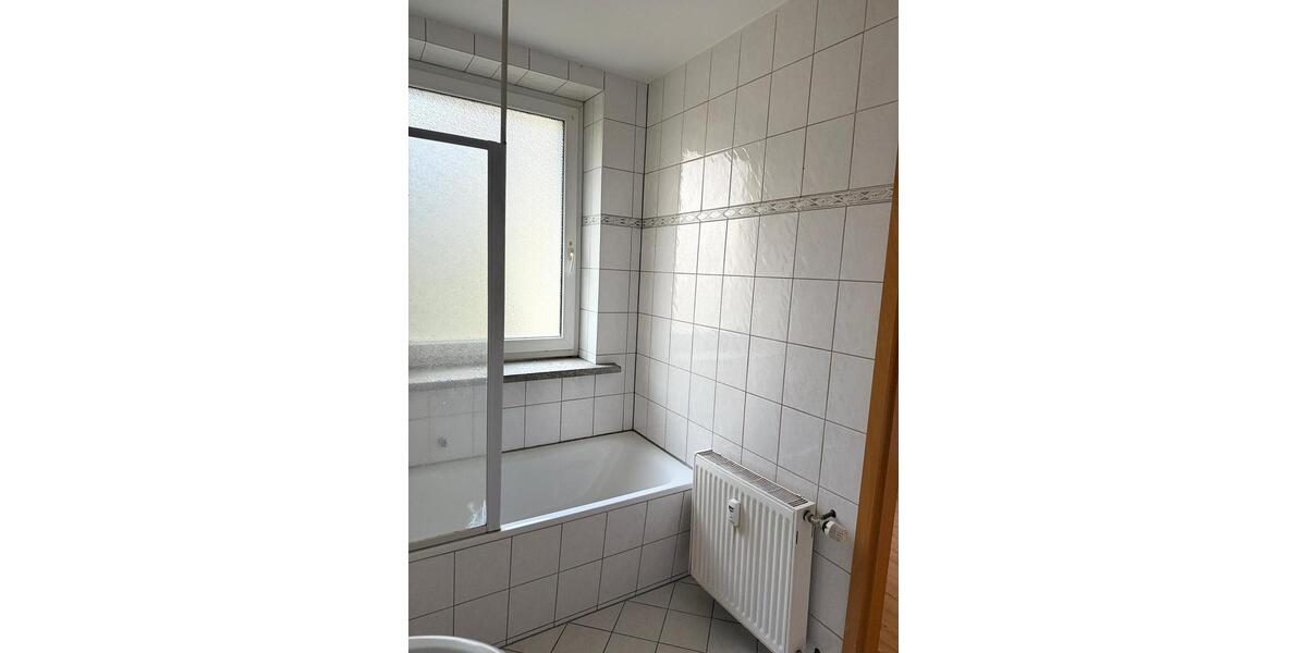 Renovierte Erdgeschosswohnung zentrumsnah in Köthen mit Badewanne 1 zimmer