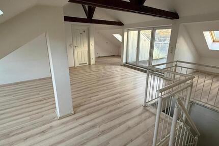 Maisonette Wohnung mit Dachterrasse zu vermieten 5 zimmer