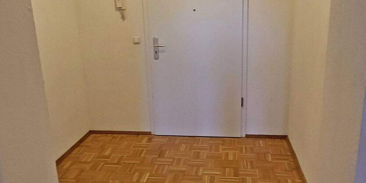 Etagenwohnung Schwerin Altstadt - 450&euro; | Angebot:25773177