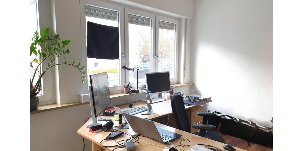 Helles Büro mitten in Fellbach zimmer