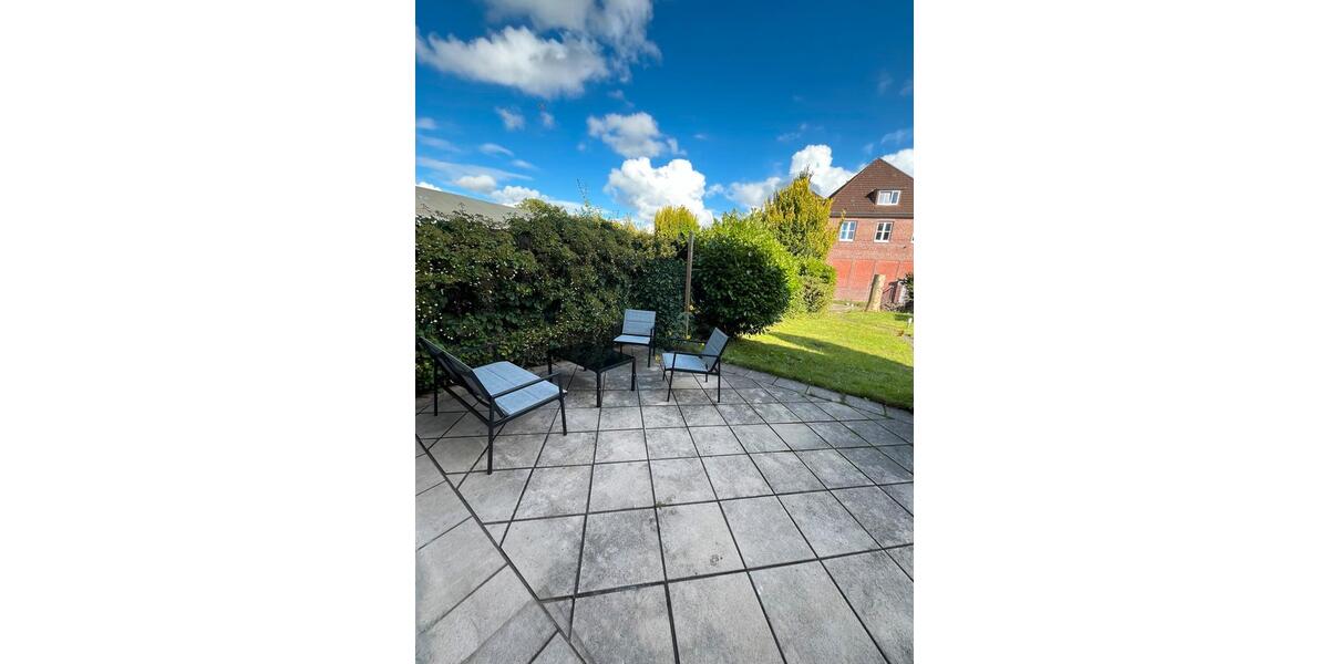 Wohnen auf Zeit Elmshorn - 4 Zimmer, 1 m&sup2;, 350&euro; | Angebot:24841043