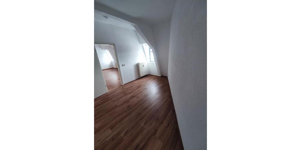 Etagenwohnung Wermsdorf - 3 Zimmer, 83 m&sup2;, 550&euro; | Angebot:26058020