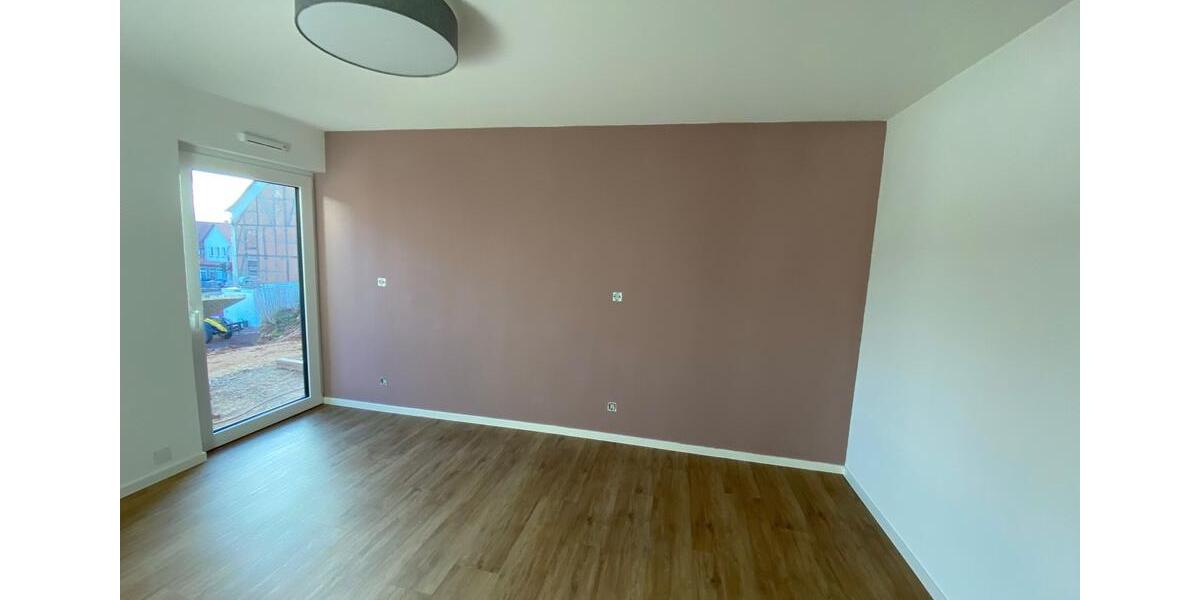 Moderne 2-Zimmer-Wohnung mit Terrasse, Einbauküche und Stellplatz 2 zimmer