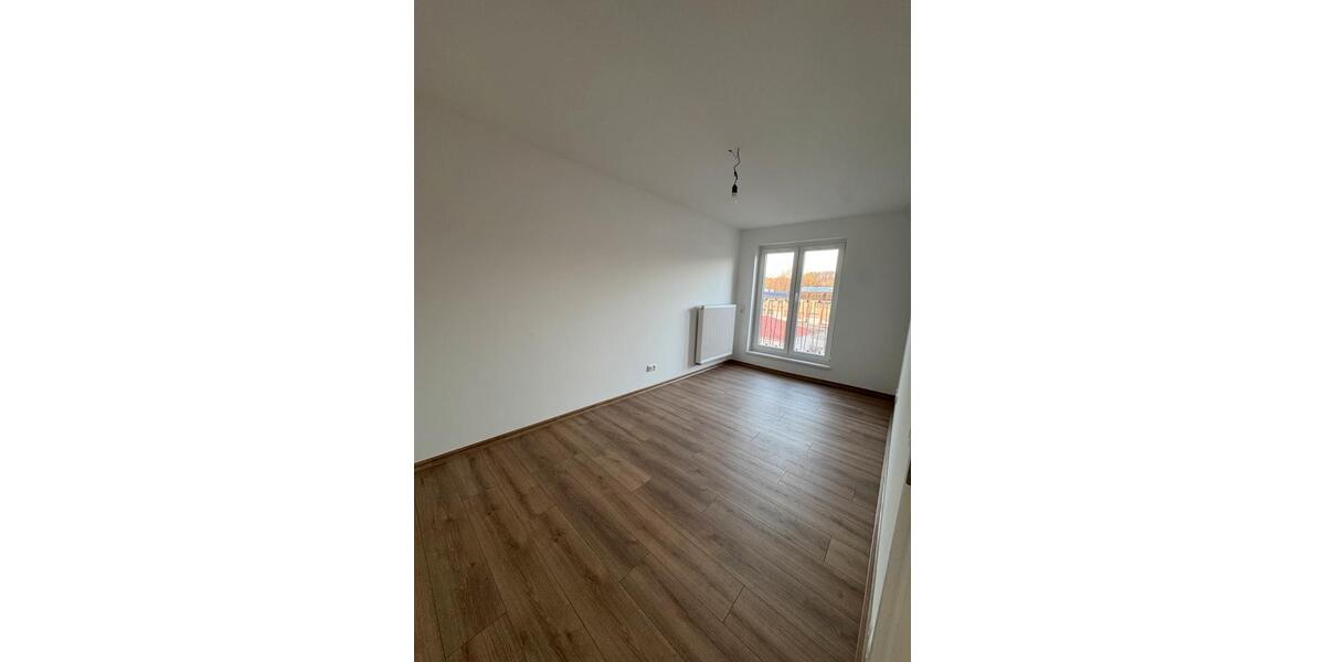 Dachgeschoßwohnung Nossen - 4 Zimmer, 115 m&sup2;, 1.250&euro; | Angebot:25312767