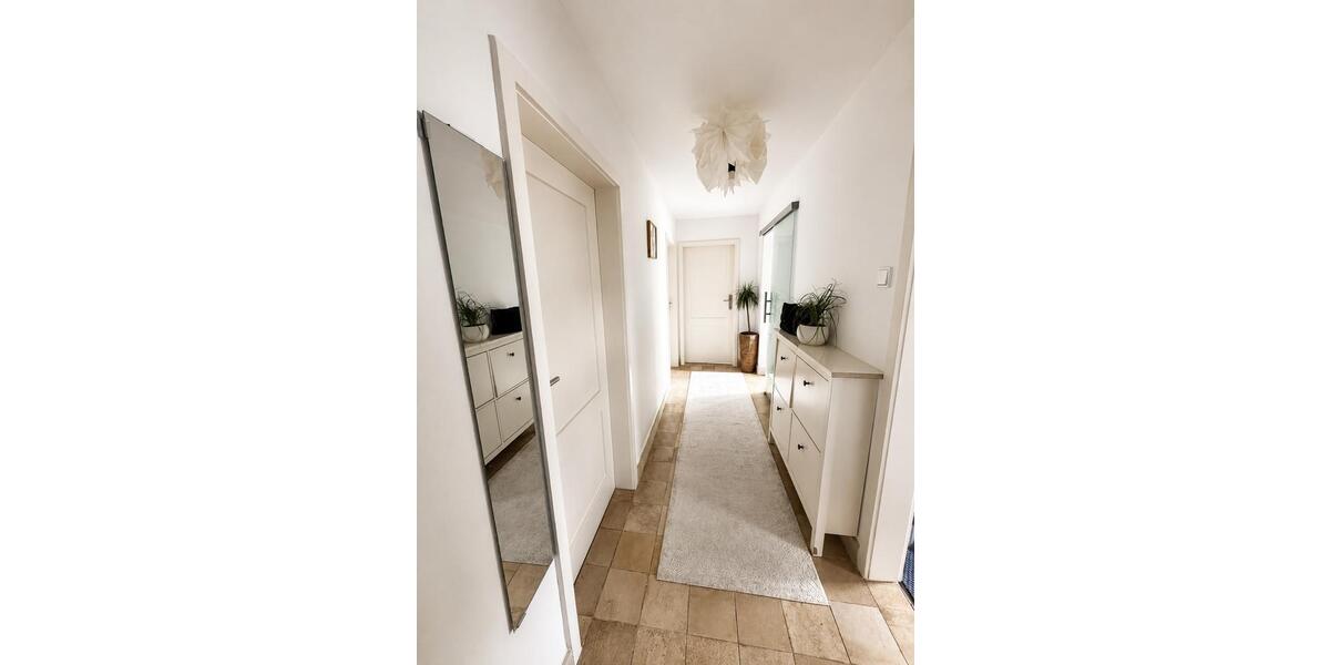 Dachgeschoßwohnung Nürtingen - 3 Zimmer, 58 m&sup2;, 895&euro; | Angebot:26588244